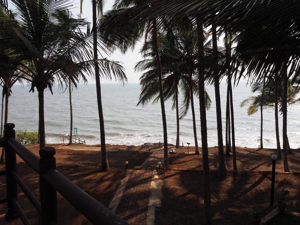 Kanbay Beach Resort Kannur Exterior photo