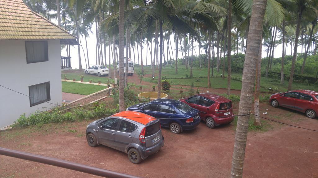 Kanbay Beach Resort Kannur Exterior photo