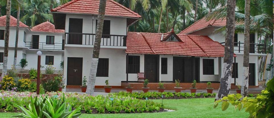 Kanbay Beach Resort Kannur Exterior photo
